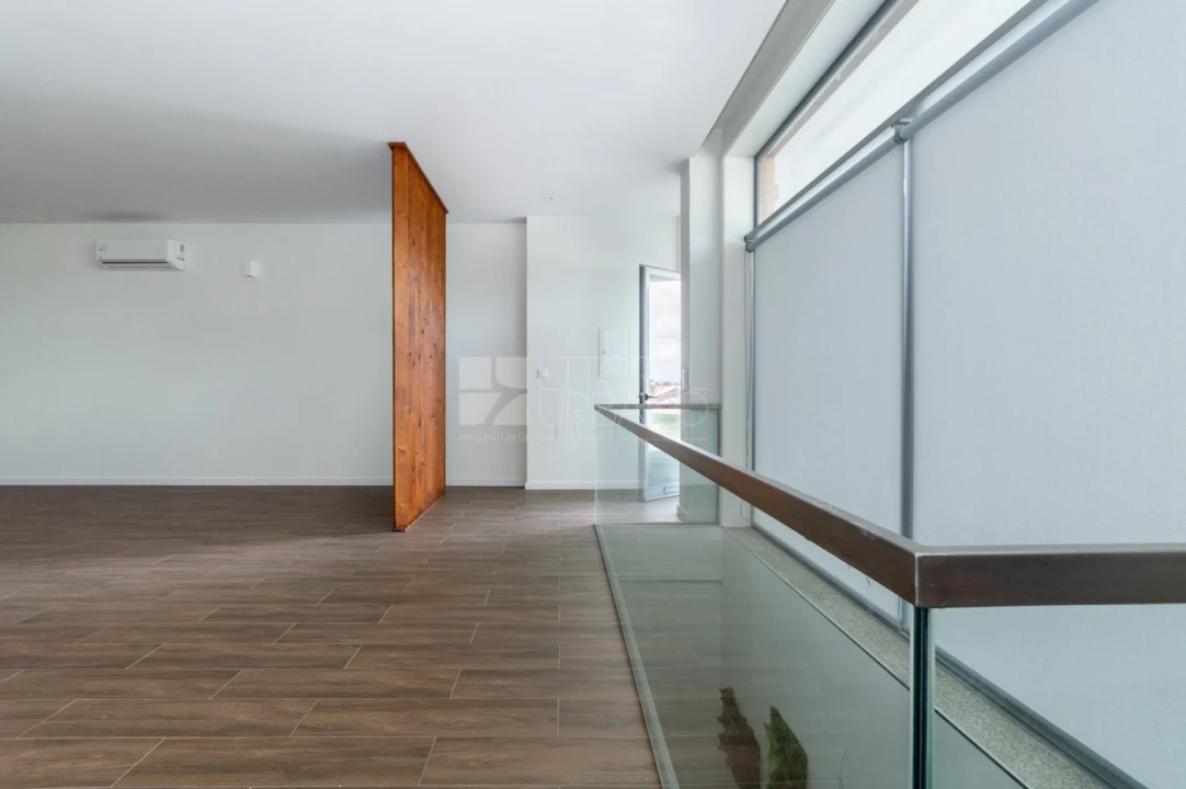 Apartamento T2 para Venda em Argoncilhe Foto 22