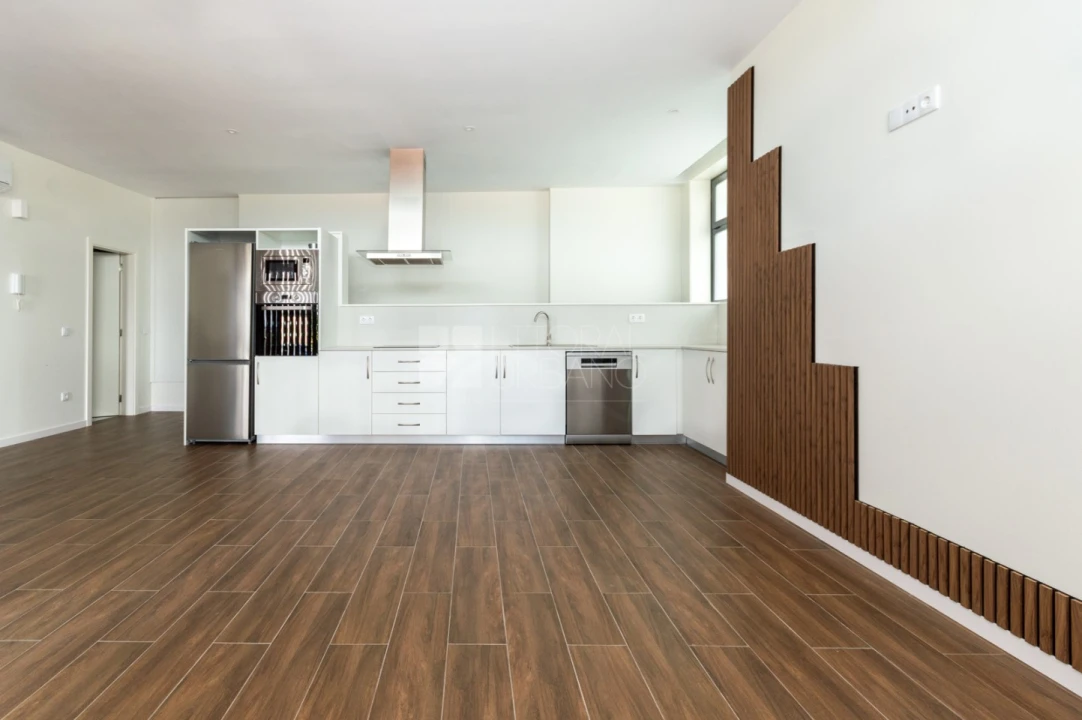 Apartamento T2 para Venda em Argoncilhe Foto 1