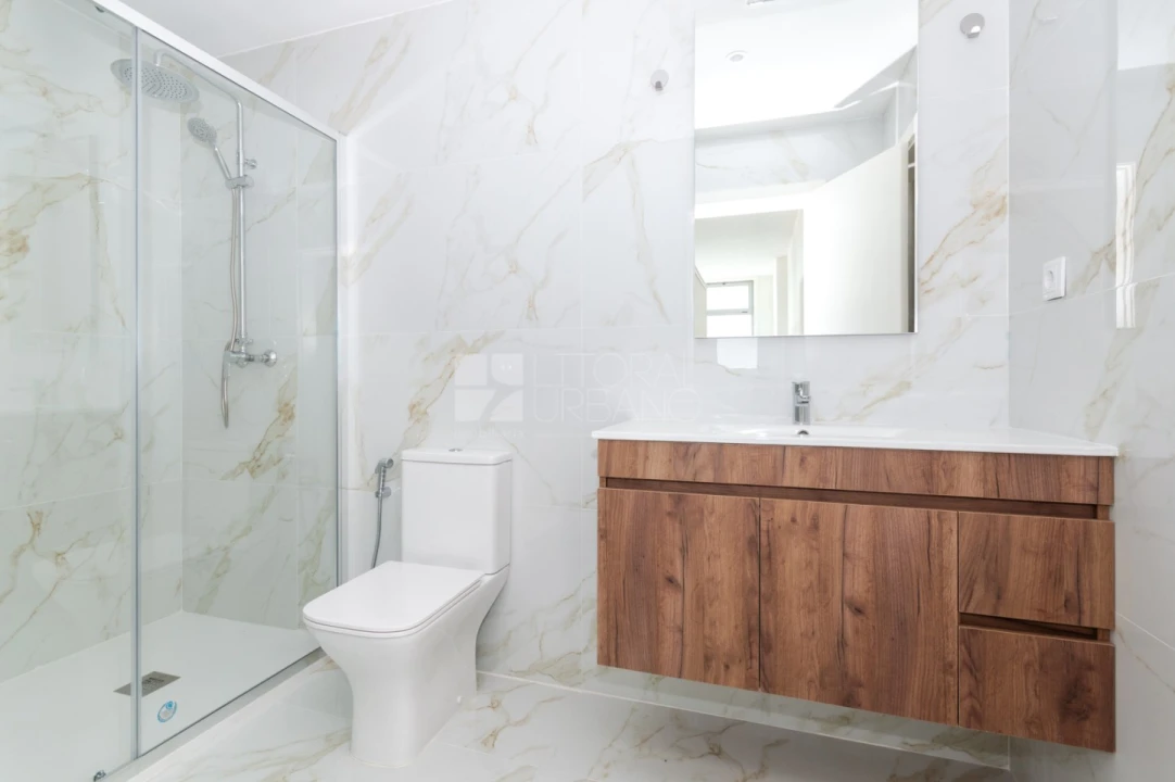 Apartamento T2 para Venda em Argoncilhe Foto 4
