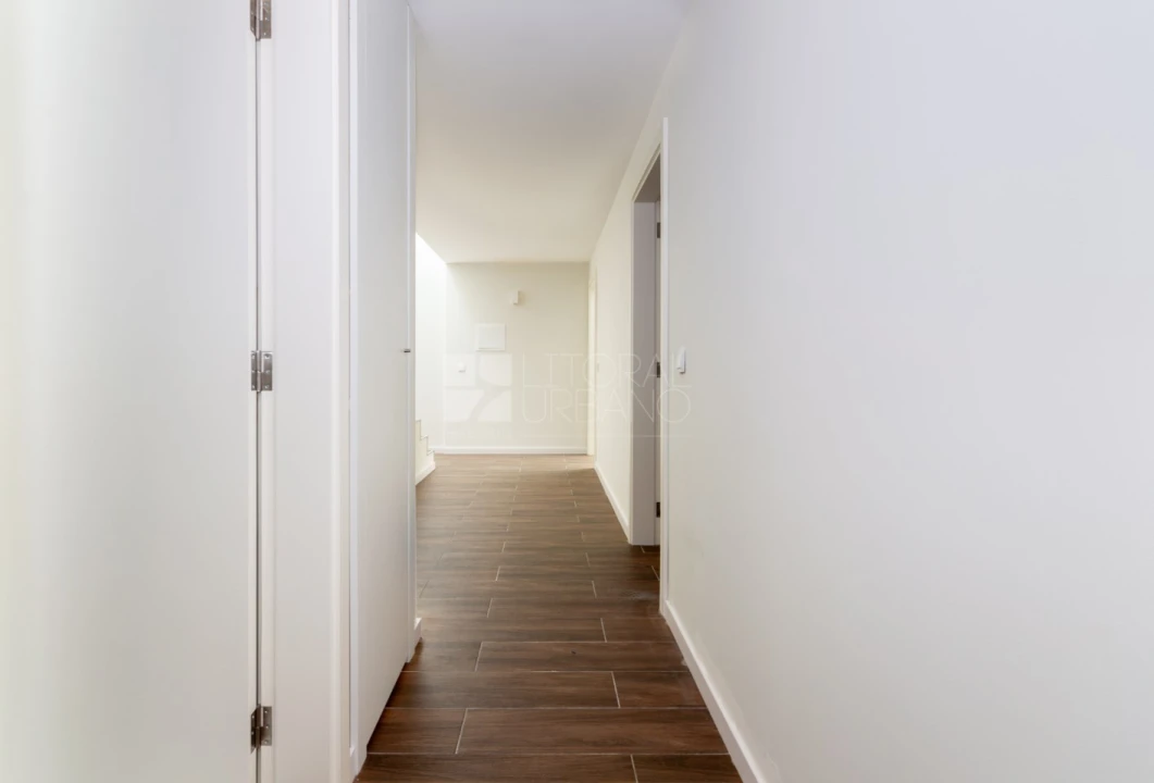 Apartamento T2 para Venda em Argoncilhe Foto 14