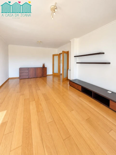 Apartamento T2 para Venda em São Felix da Marinha
