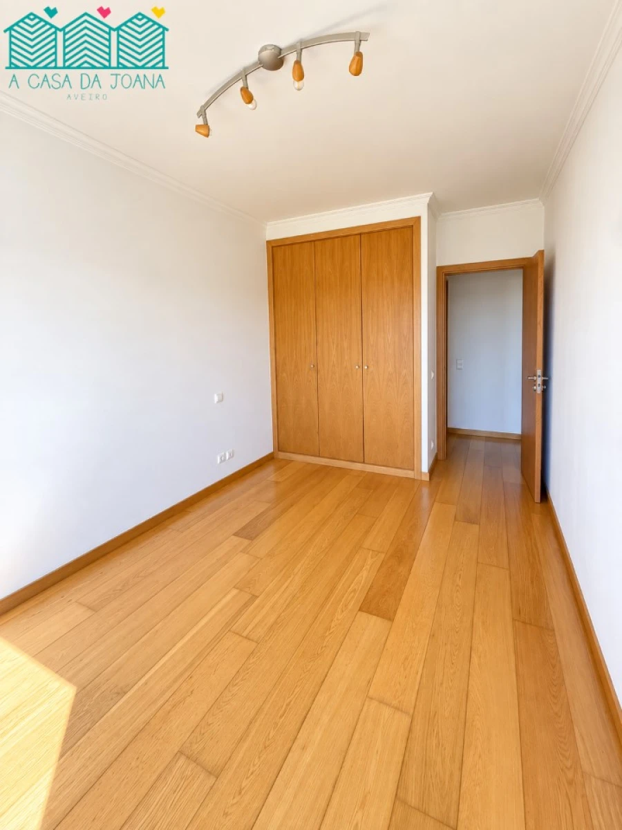 Apartamento T2 para Venda em São Felix da Marinha Foto 11
