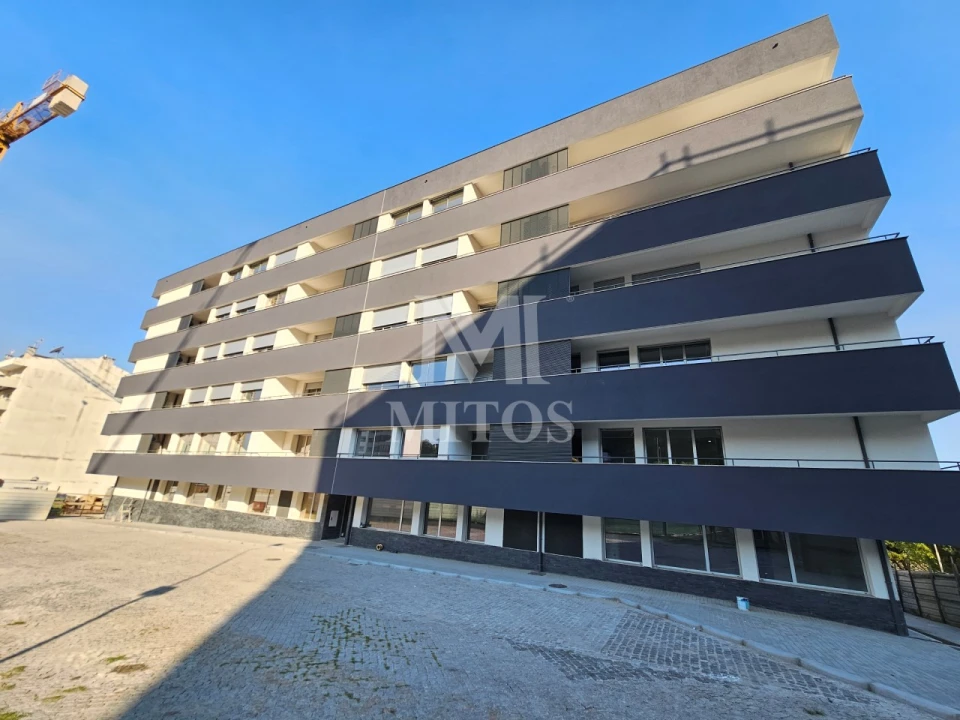 Apartamento T2 para Venda em Darque Foto 5