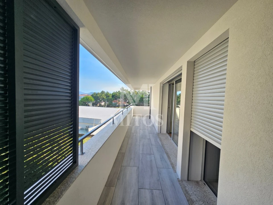 Apartamento T2 para Venda em Darque Foto 8