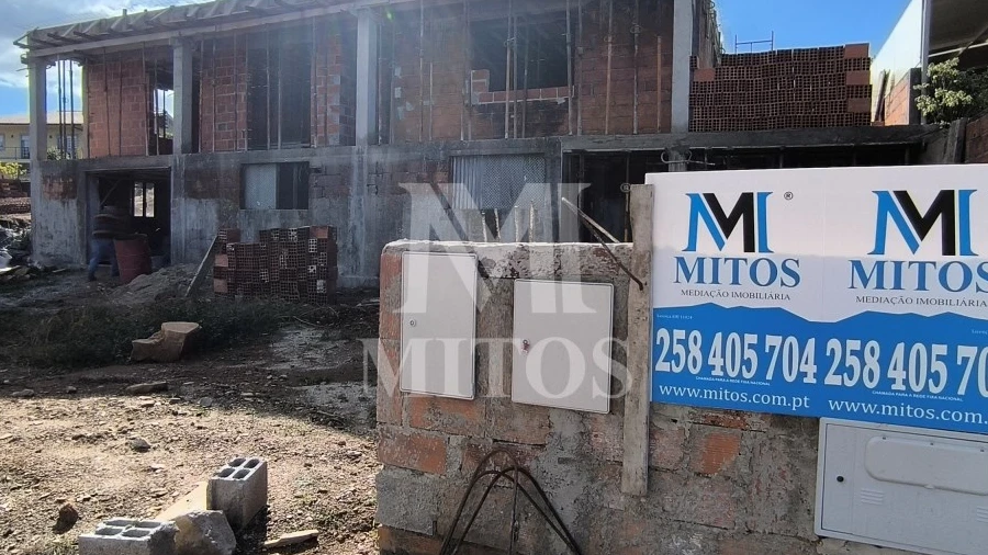 Terreno para Venda em Subportela, Deocriste e Portela Susã