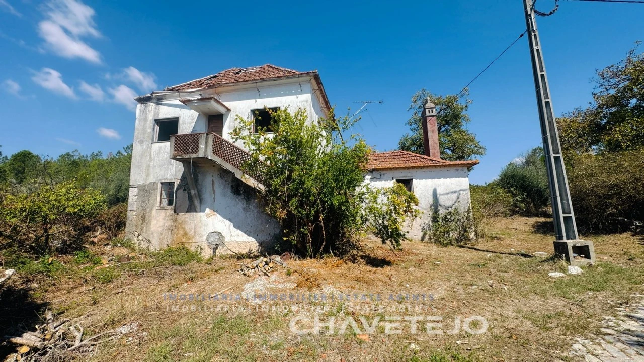Quinta T4 para Venda em Almoster Foto 12