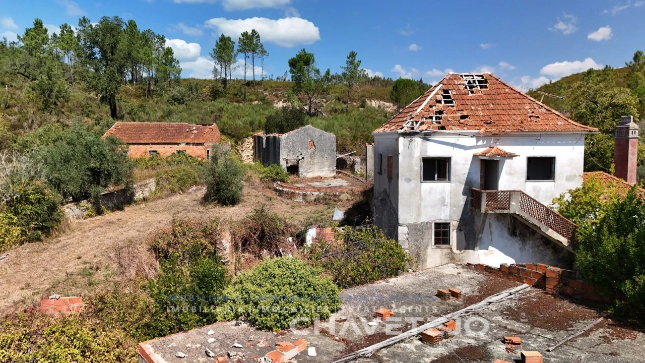 Quinta T4 para Venda em Almoster Foto 3