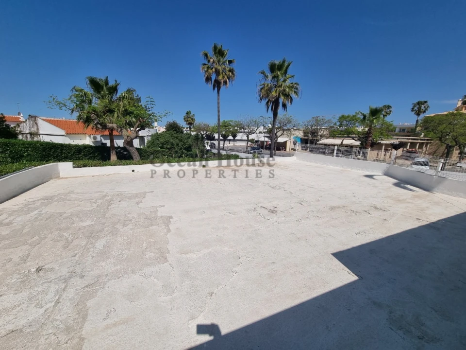 Moradia T5 para Venda em Albufeira e Olhos de Água Foto 16