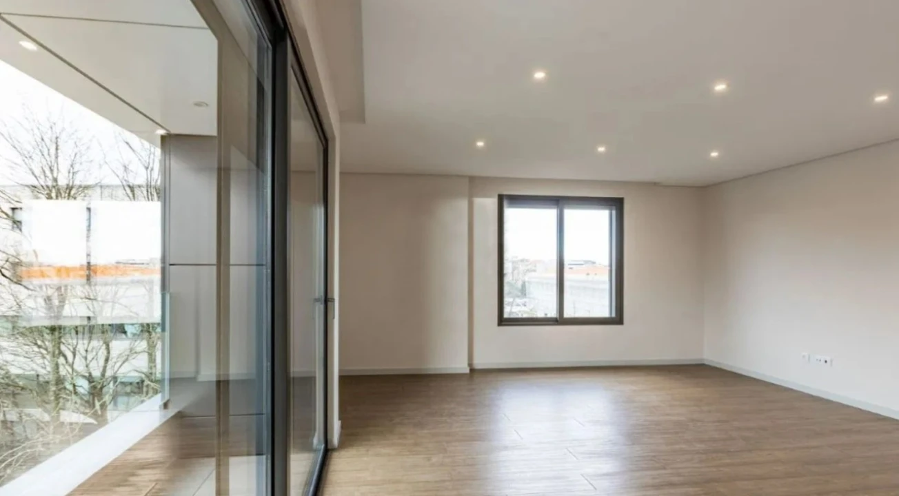 Apartamento T3 para Venda em Cedofeita, Santo Ildefonso, Sé, Miragaia, São Nicolau e Vitória Foto 4