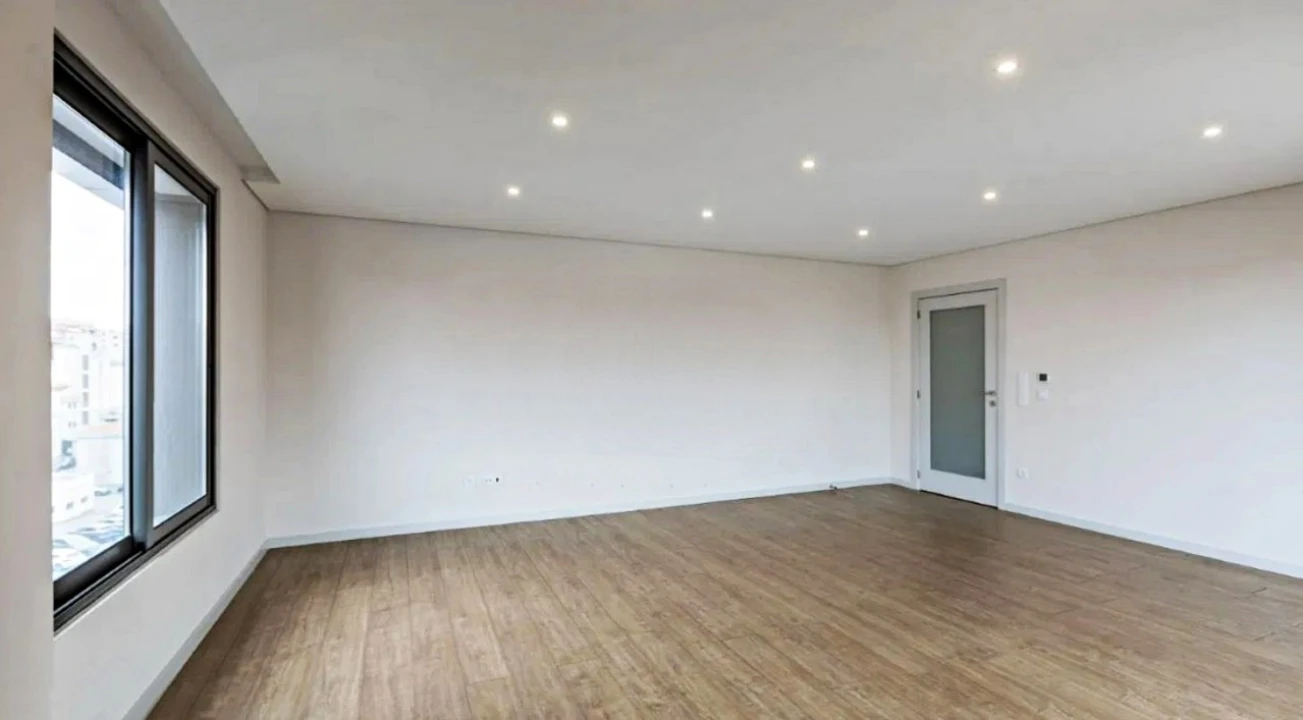 Apartamento T3 para Venda em Cedofeita, Santo Ildefonso, Sé, Miragaia, São Nicolau e Vitória Foto 5