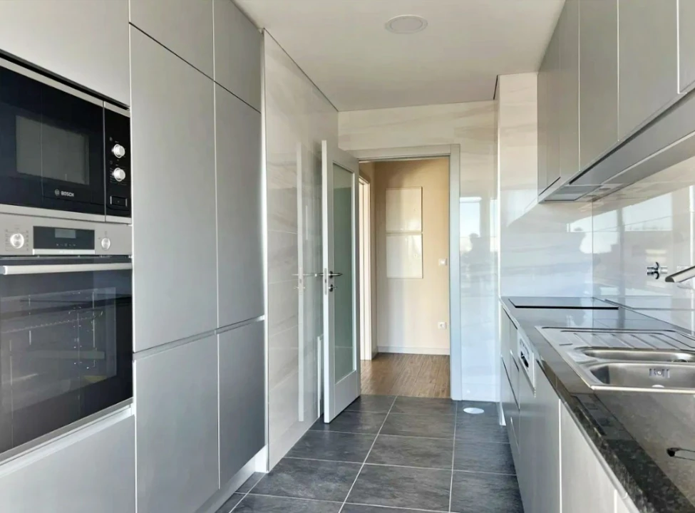 Apartamento T3 para Venda em Cedofeita, Santo Ildefonso, Sé, Miragaia, São Nicolau e Vitória Foto 7