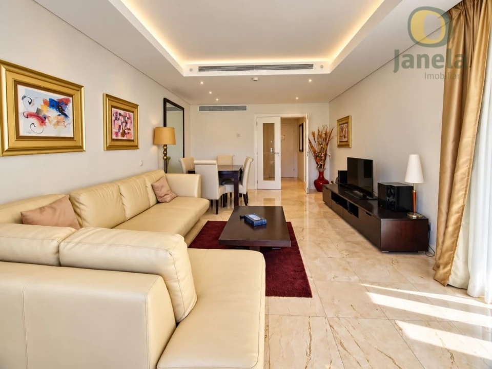 Apartamento T2 para Venda em Quarteira Foto 7