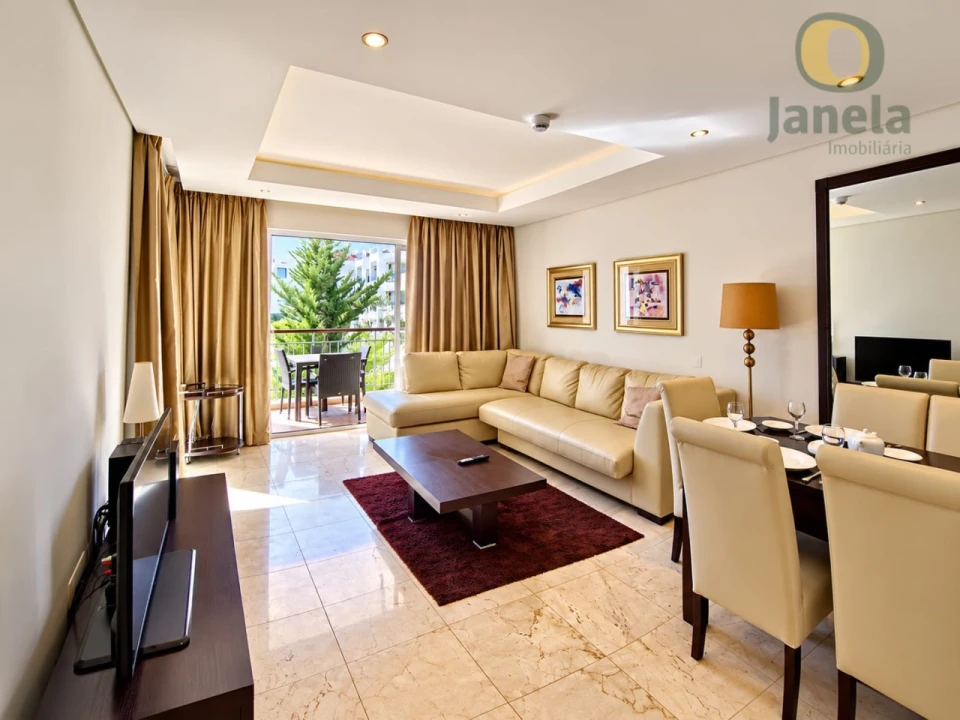 Apartamento T2 para Venda em Quarteira Foto 3