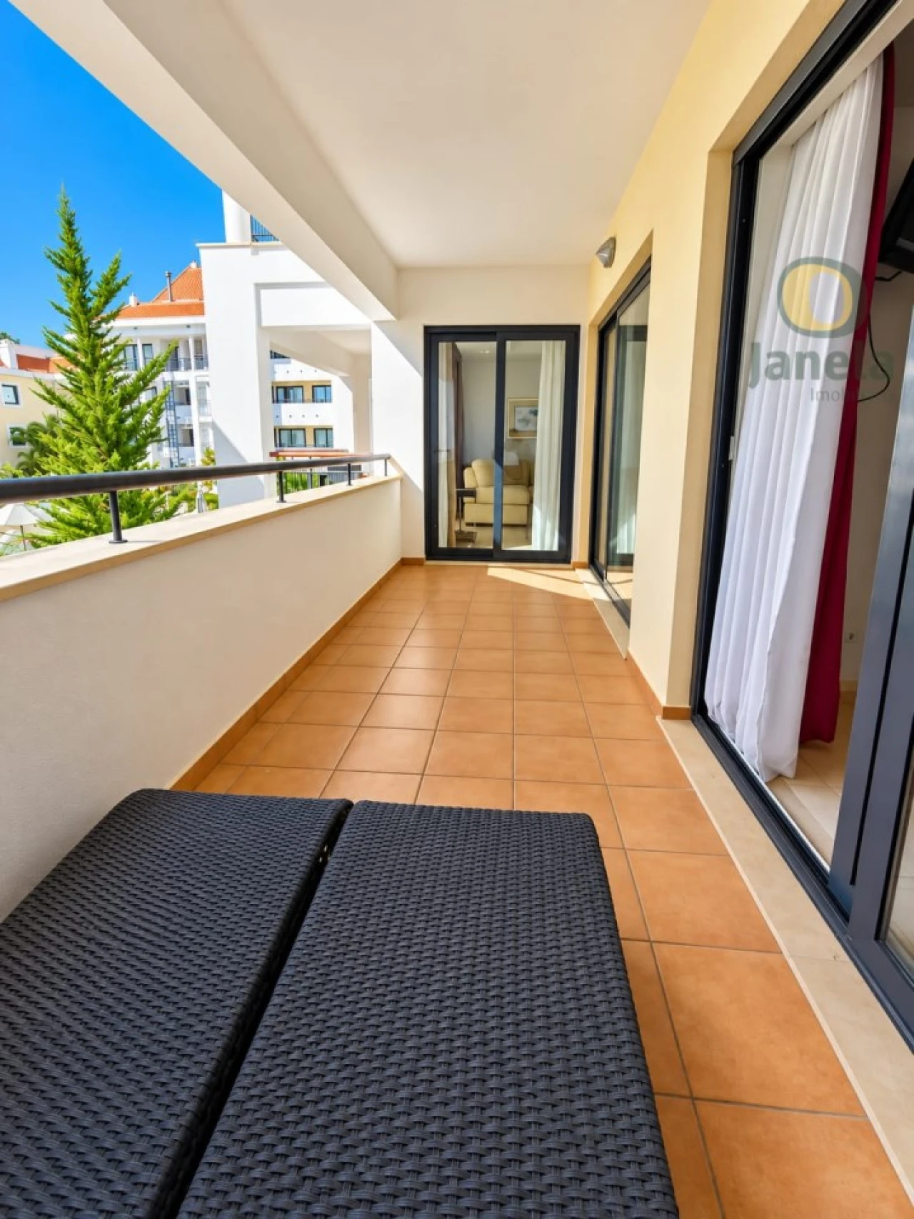 Apartamento T2 para Venda em Quarteira Foto 16