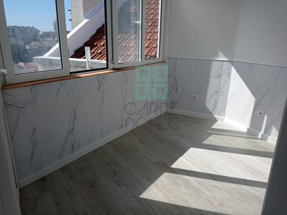 Apartamento T1 para Venda em São Vicente Foto 7
