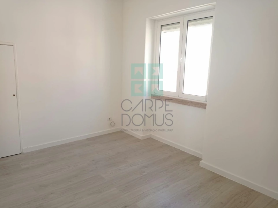 Apartamento T1 para Venda em São Vicente Foto 16