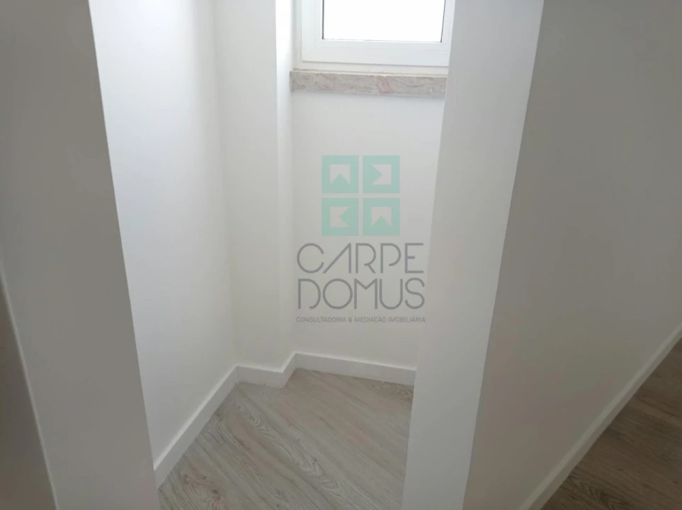 Apartamento T1 para Venda em São Vicente Foto 14