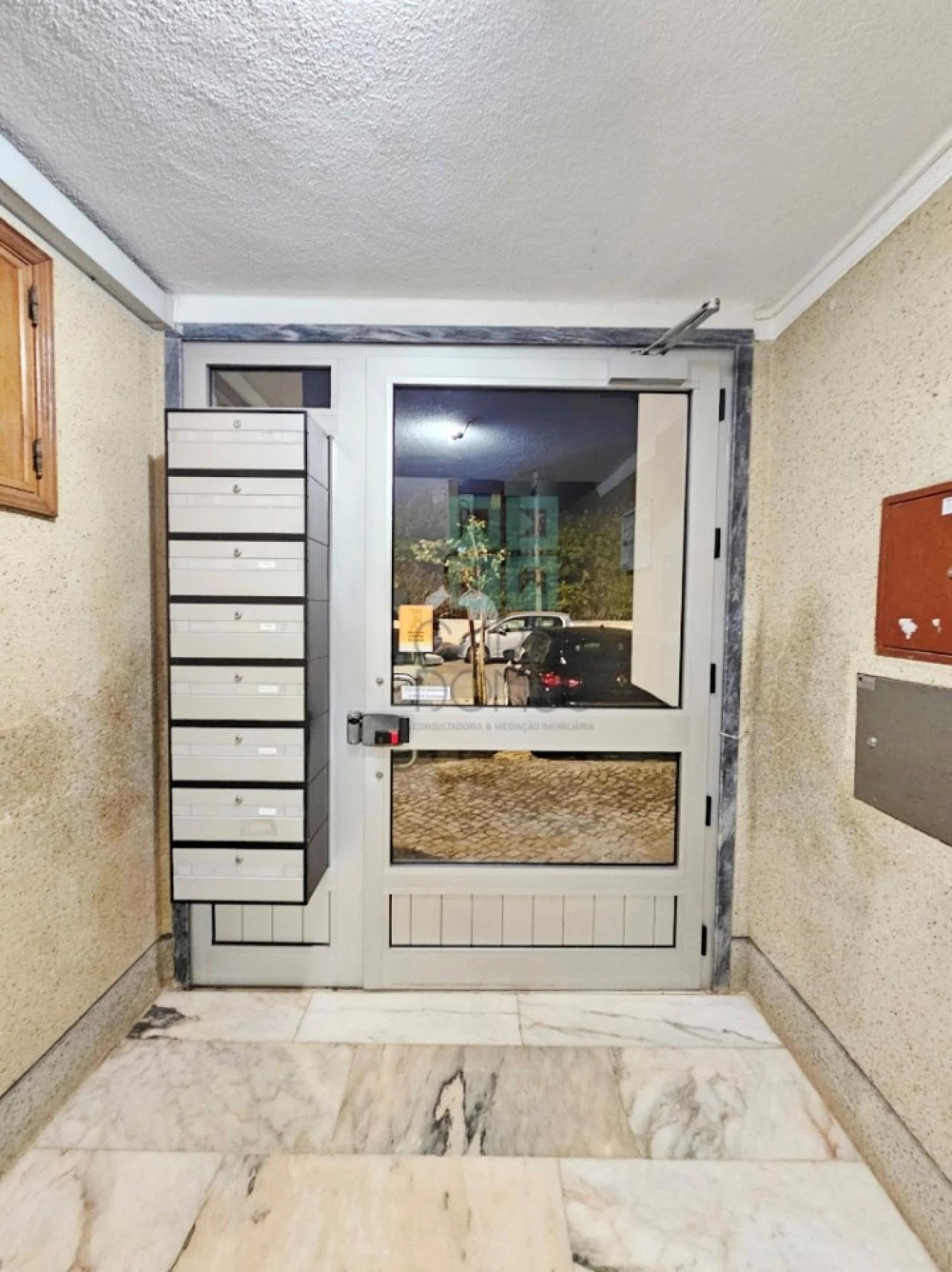Apartamento T1 para Venda em Alcabideche Foto 35
