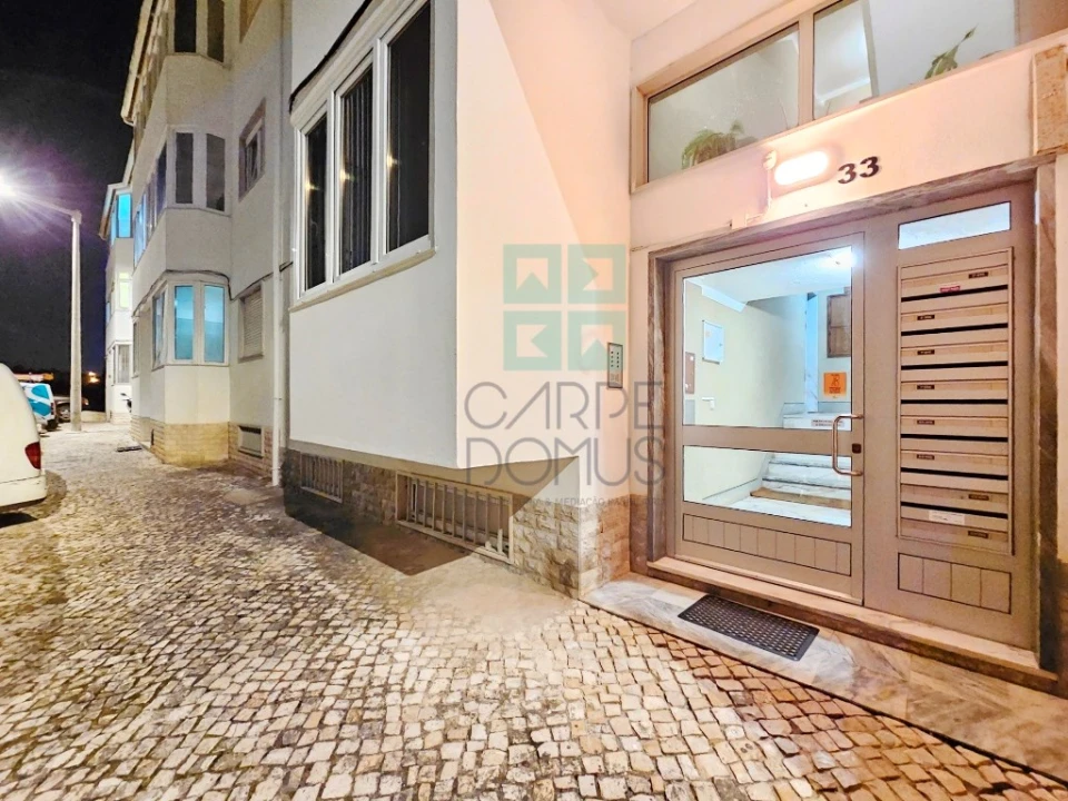 Apartamento T1 para Venda em Alcabideche Foto 36