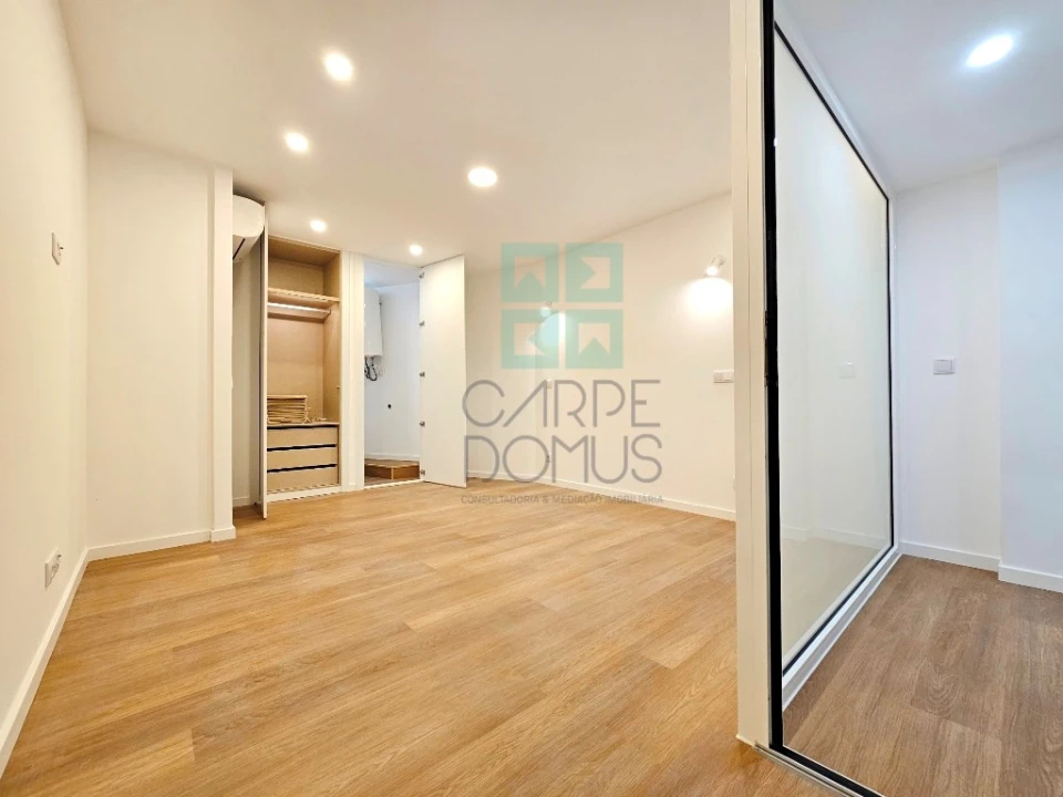 Apartamento T1 para Venda em Buarcos Foto 4