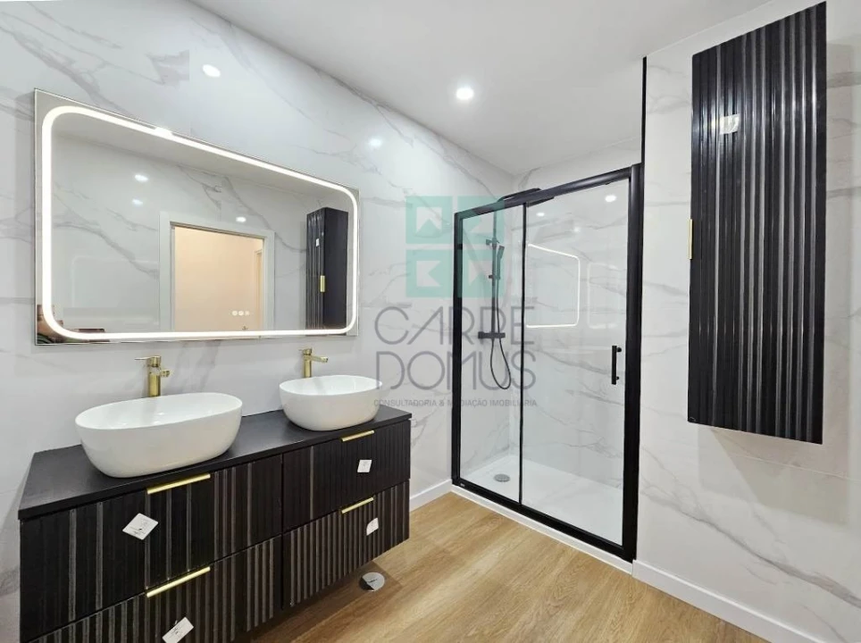Apartamento T1 para Venda em Buarcos Foto 24