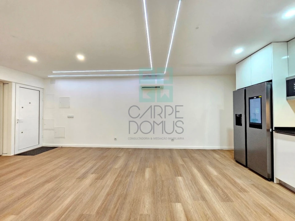 Apartamento T1 para Venda em Buarcos Foto 40