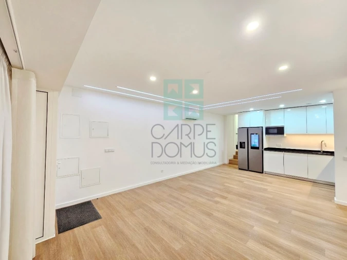 Apartamento T1 para Venda em Buarcos Foto 7
