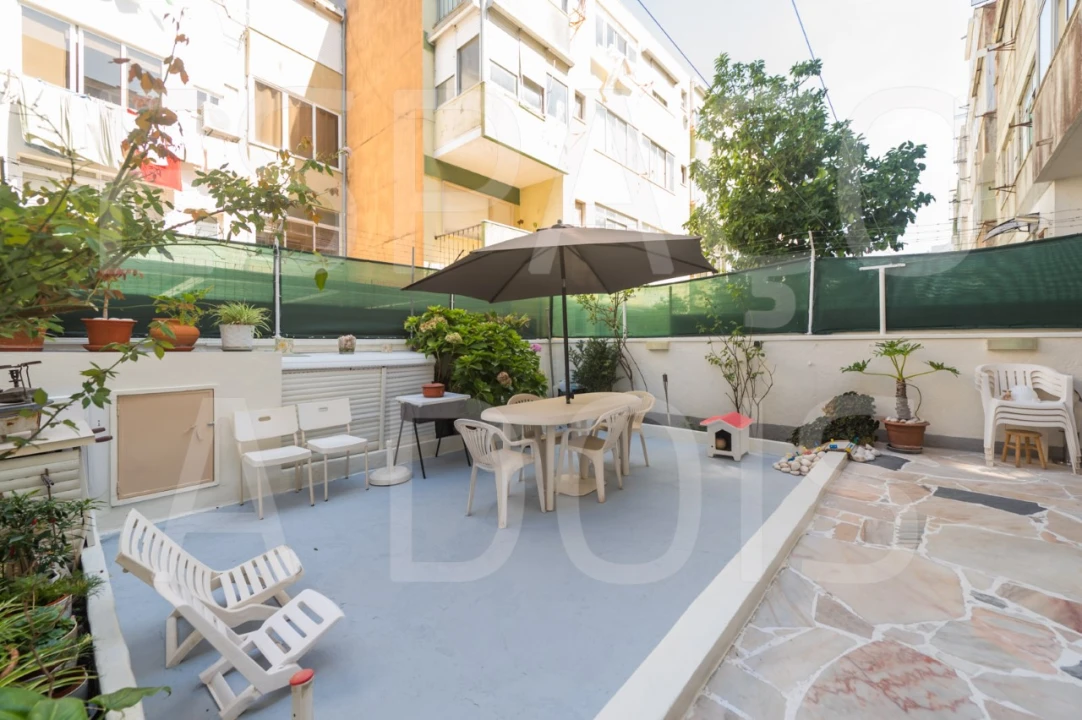 Apartamento T2 para Venda em Carnaxide e Queijas Foto 2