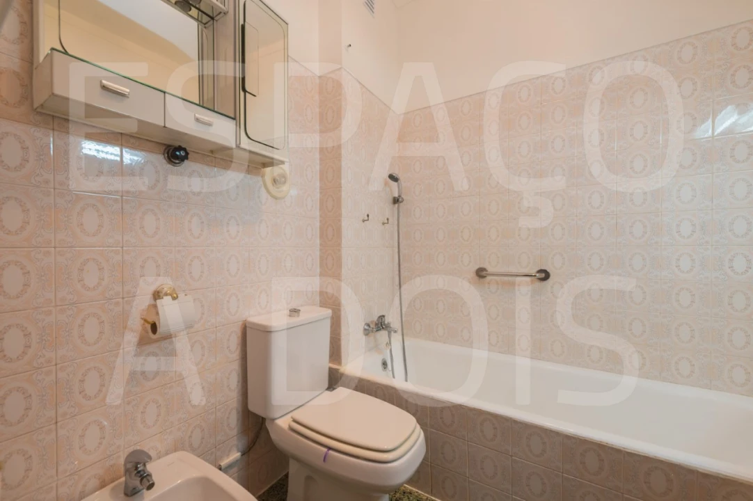 Apartamento T2 para Venda em Carnaxide e Queijas Foto 22