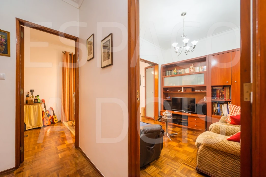 Apartamento T2 para Venda em Carnaxide e Queijas Foto 27