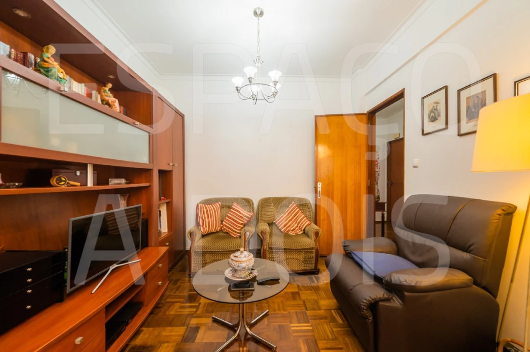Apartamento T2 para Venda em Carnaxide e Queijas Foto 30