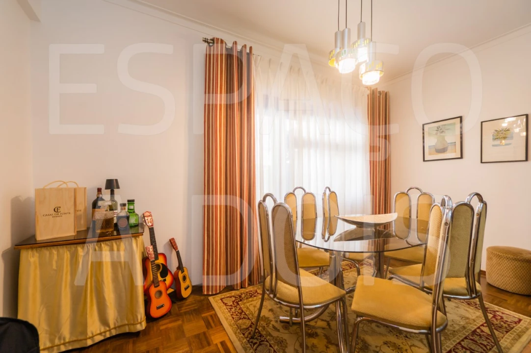Apartamento T2 para Venda em Carnaxide e Queijas Foto 33