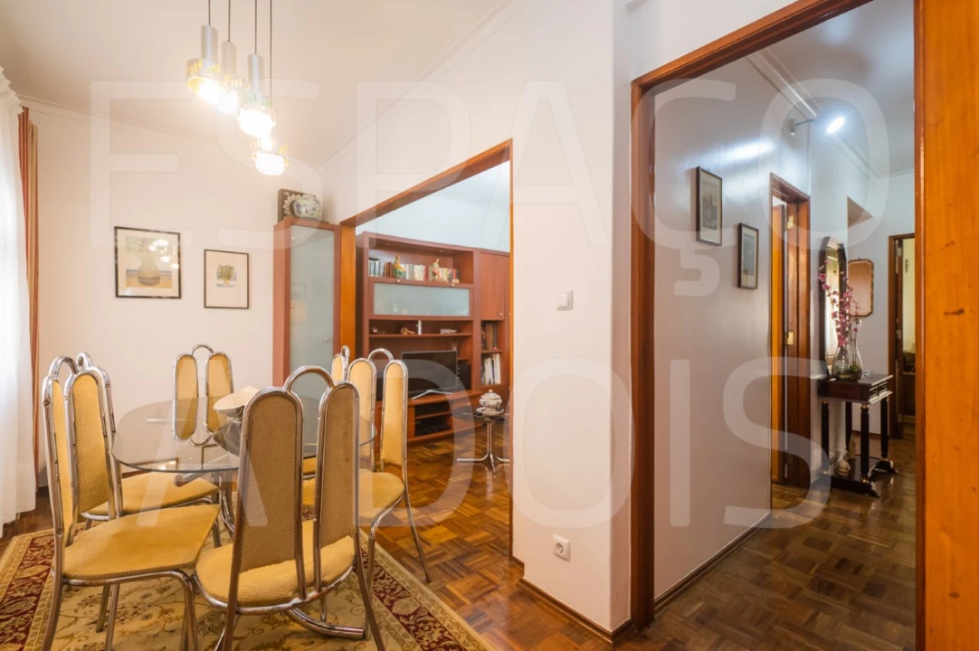 Apartamento T2 para Venda em Carnaxide e Queijas Foto 35