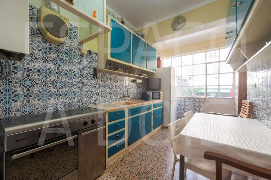 Apartamento T2 para Venda em Carnaxide e Queijas Foto 38