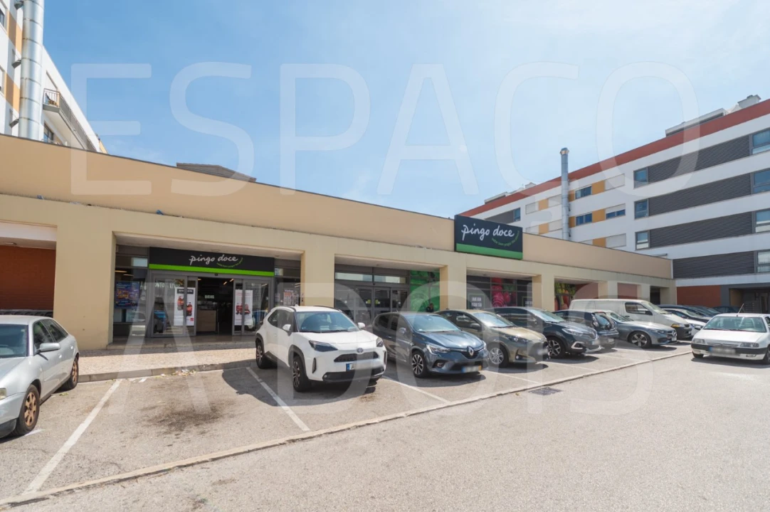 Apartamento T2 para Venda em Carnaxide e Queijas Foto 49