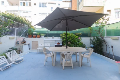 Apartamento T2 para Venda em Carnaxide e Queijas