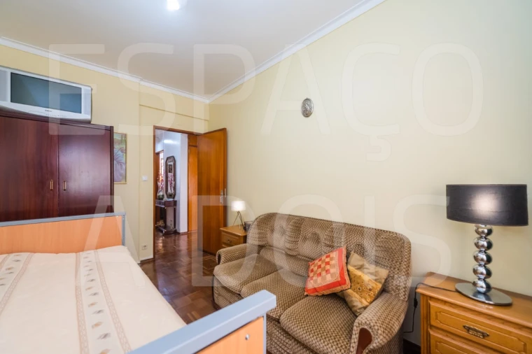 Apartamento T2 para Venda em Carnaxide e Queijas Foto 13