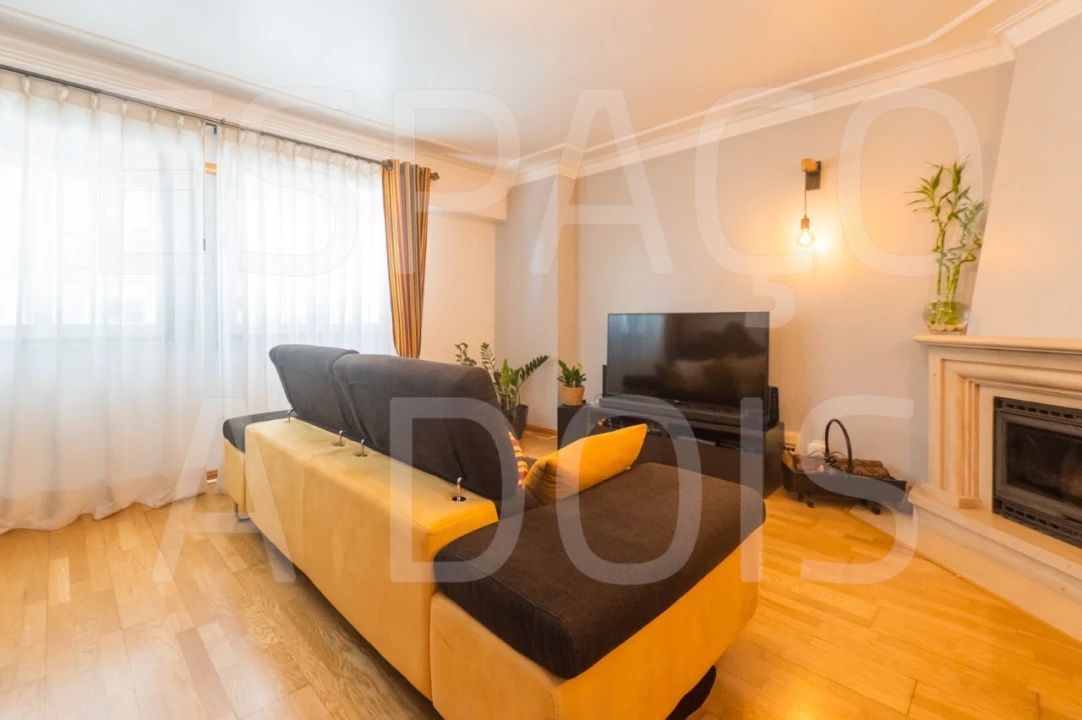 Apartamento T2 para Venda em Queluz e Belas Foto 5