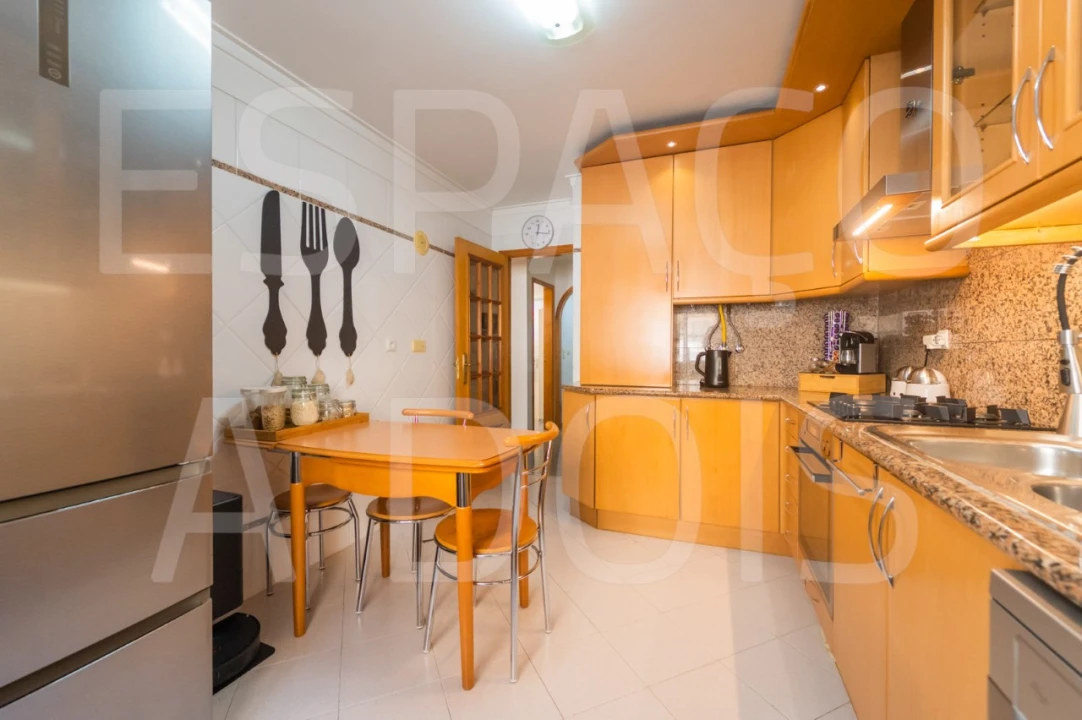 Apartamento T2 para Venda em Queluz e Belas Foto 19