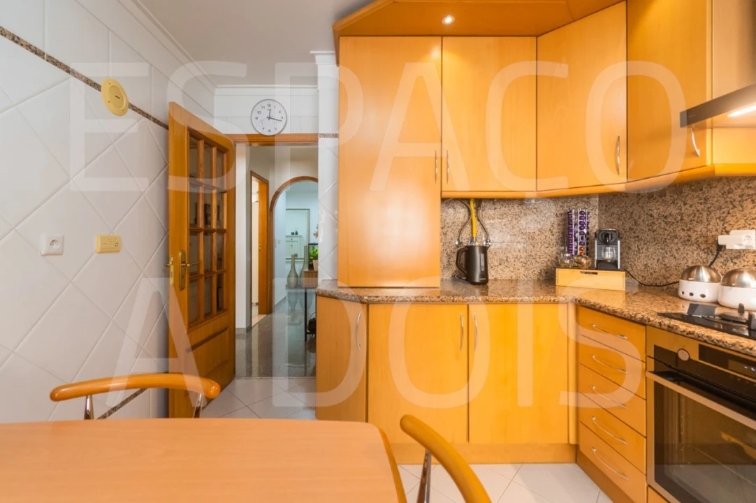 Apartamento T2 para Venda em Queluz e Belas Foto 22