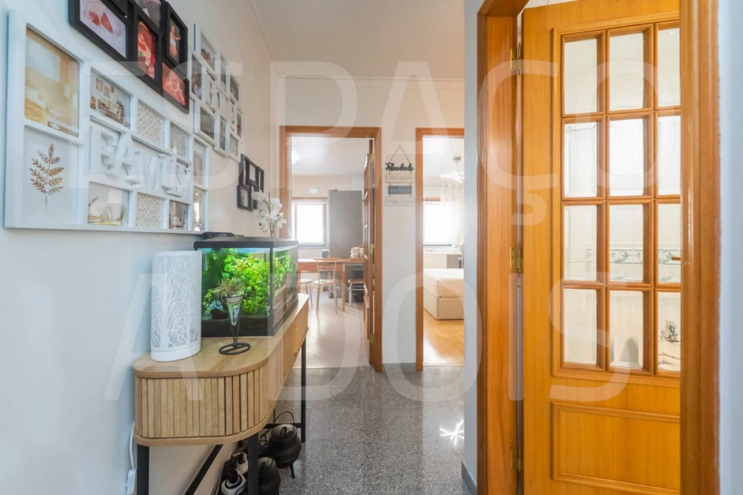 Apartamento T2 para Venda em Queluz e Belas Foto 23