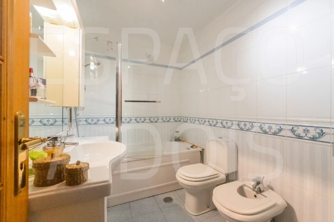Apartamento T2 para Venda em Queluz e Belas Foto 25