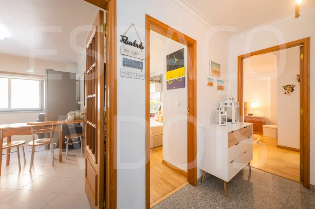 Apartamento T2 para Venda em Queluz e Belas Foto 27