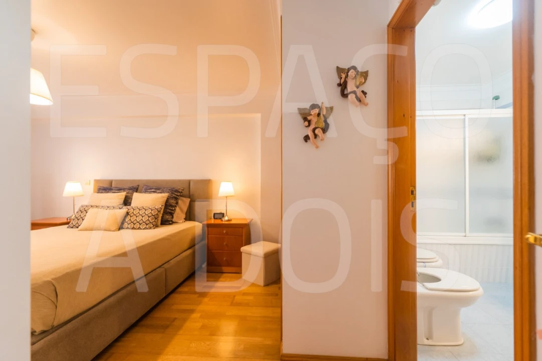Apartamento T2 para Venda em Queluz e Belas Foto 28