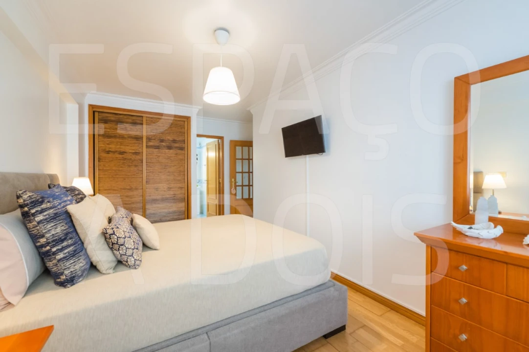 Apartamento T2 para Venda em Queluz e Belas Foto 32