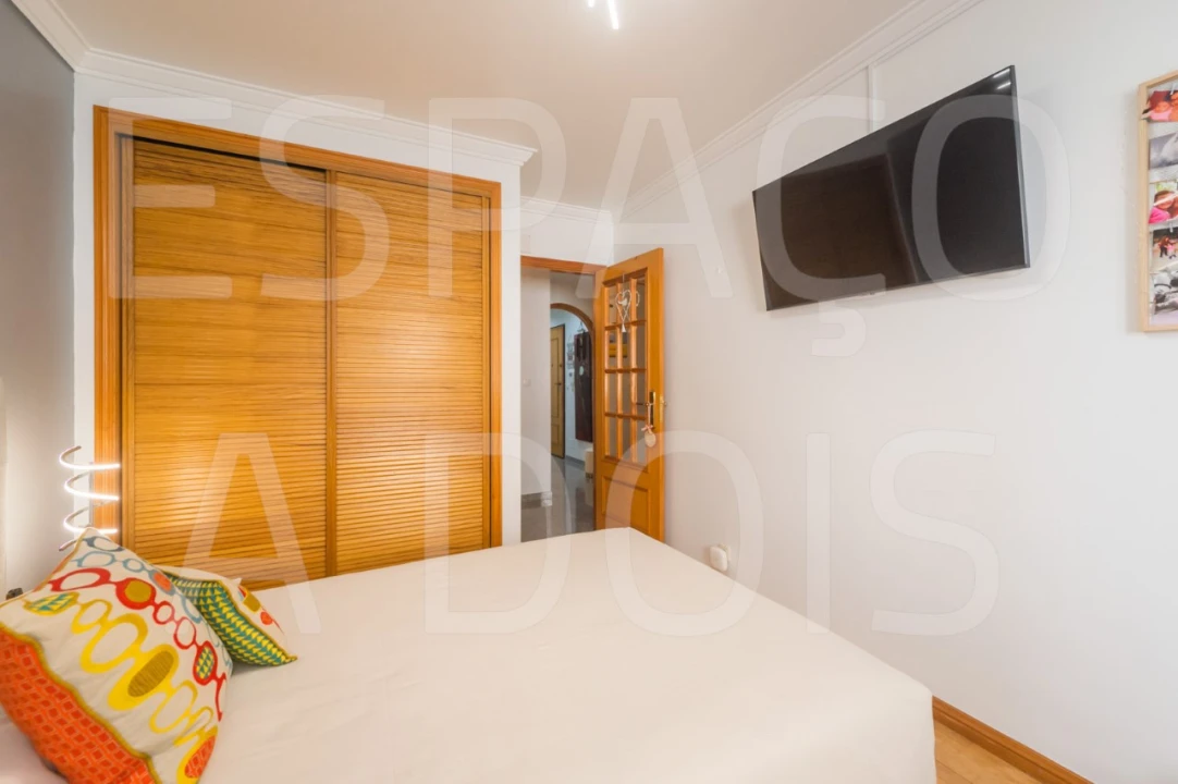 Apartamento T2 para Venda em Queluz e Belas Foto 40