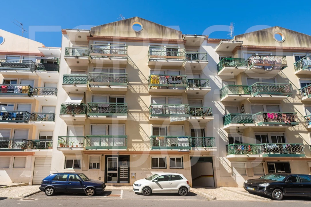 Apartamento T2 para Venda em Queluz e Belas Foto 49