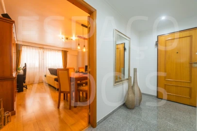 Apartamento T2 para Venda em Queluz e Belas