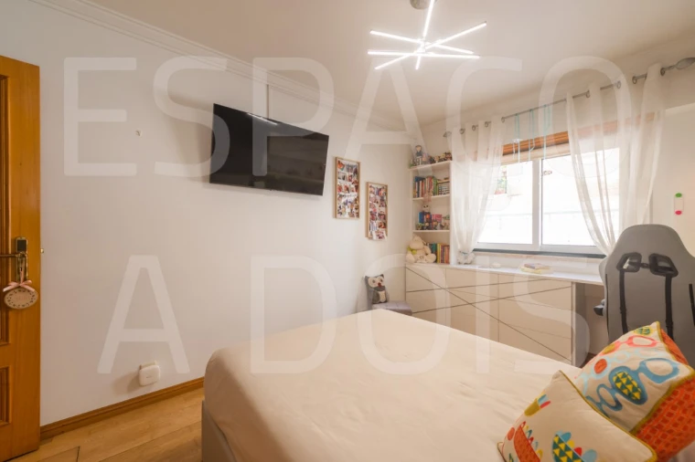 Apartamento T2 para Venda em Queluz e Belas Foto 38