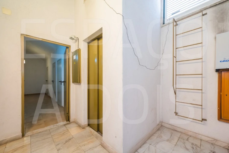 Apartamento T2 para Venda em Queluz e Belas Foto 44